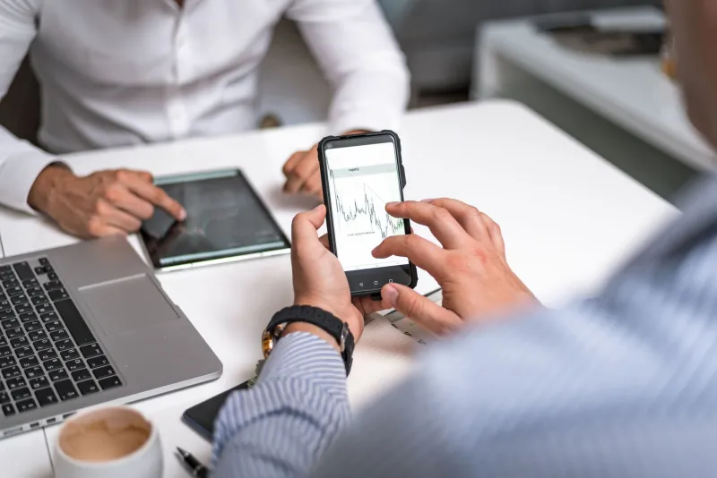 The 30-Minute Market Playbook: A Busy Professional's Guide to Consistent Investing